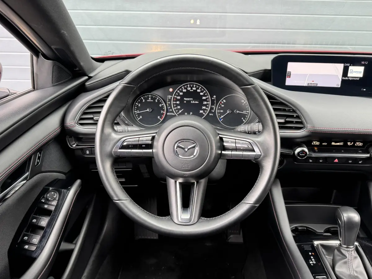 2.0 E-SKYACTIV-G M HYBRID 150 HOMURA I AUTOMAAT I P-CAMERA I ADAPTIVE CRUISE CONTROL I STOELVERWARMING