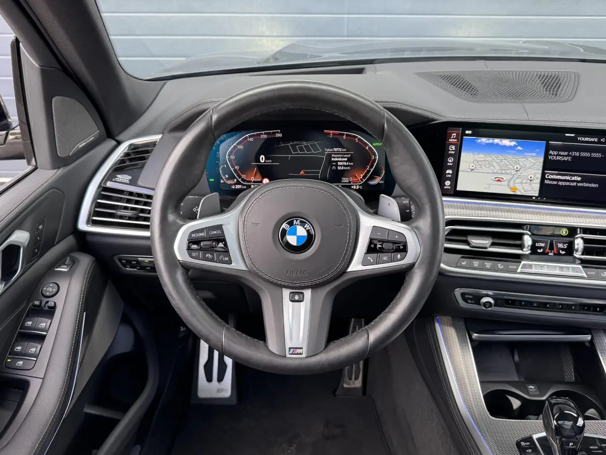 XDRIVE40I HIGH EXECUTIVE I M-SPORT I SCHUIF/KANTELDAK I STANDKACHEL I LUCHTVERING I 360° CAMERA