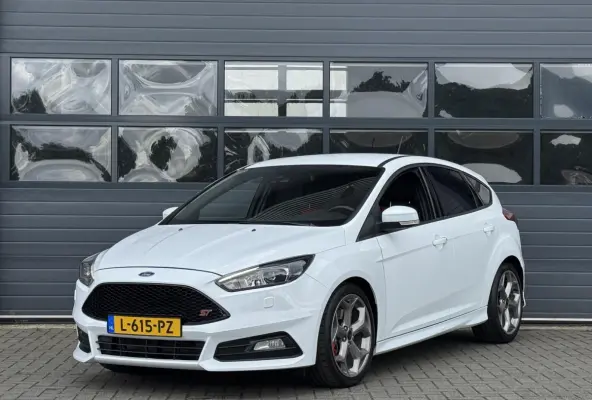 2.0 ST I WINTERPAKKET I APPLE CARPLAY I ADAPTIVE CRUISE CONTROL
