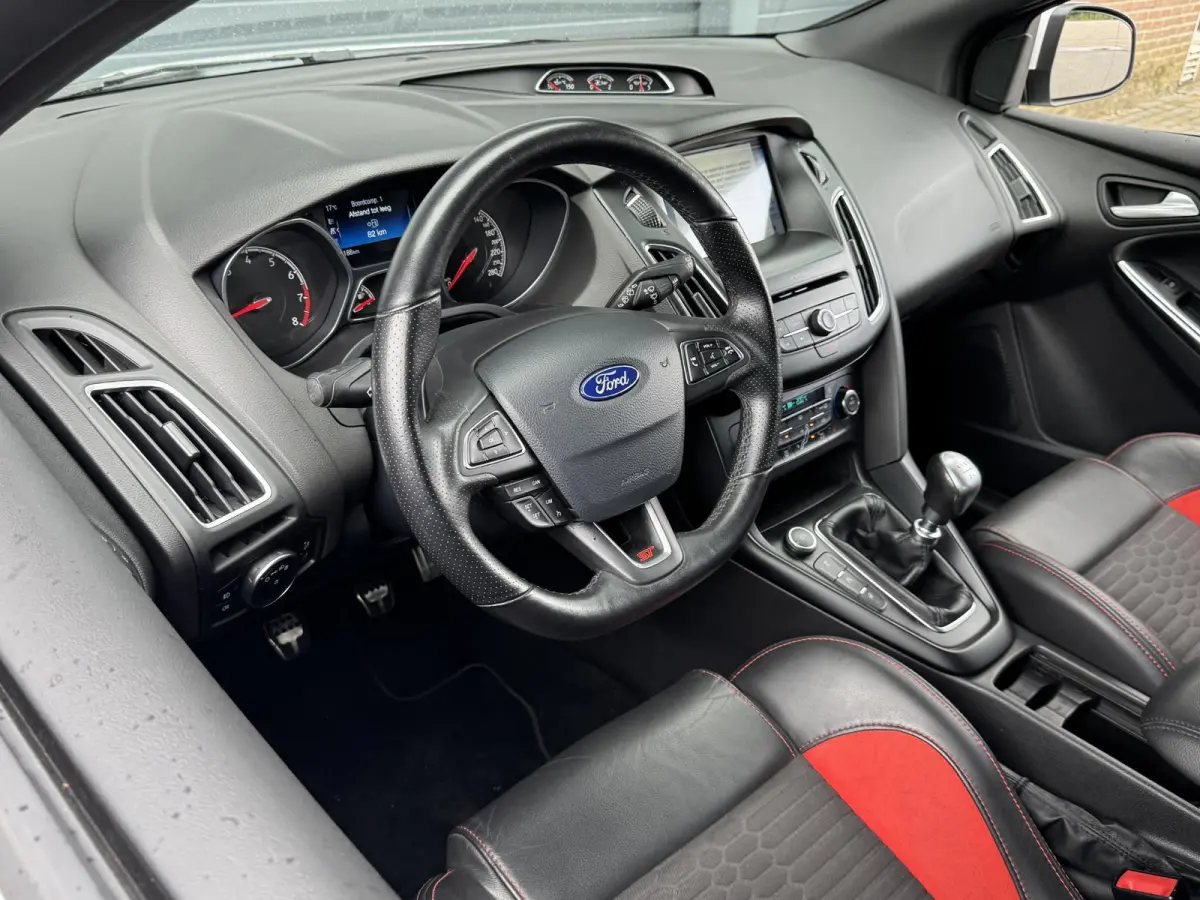 2.0 ST I WINTERPAKKET I APPLE CARPLAY I ADAPTIVE CRUISE CONTROL