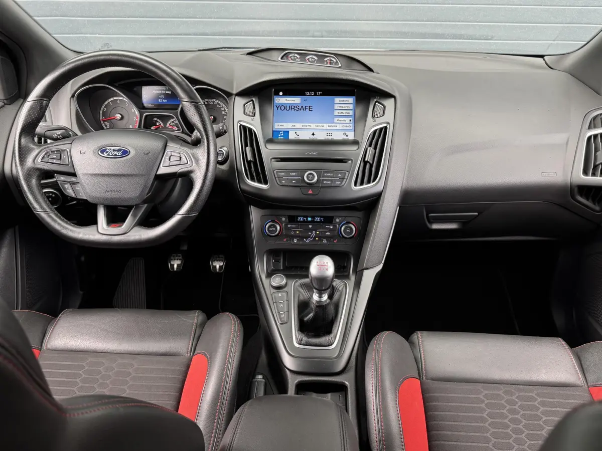 2.0 ST I WINTERPAKKET I APPLE CARPLAY I ADAPTIVE CRUISE CONTROL