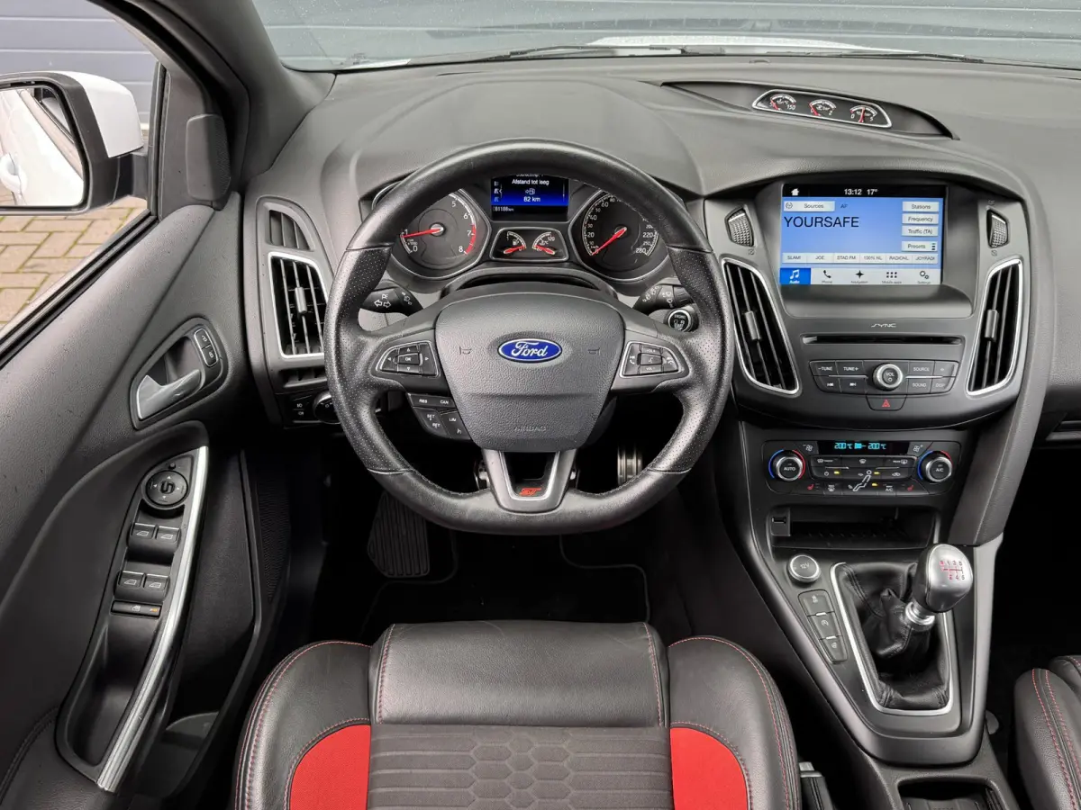 2.0 ST I WINTERPAKKET I APPLE CARPLAY I ADAPTIVE CRUISE CONTROL