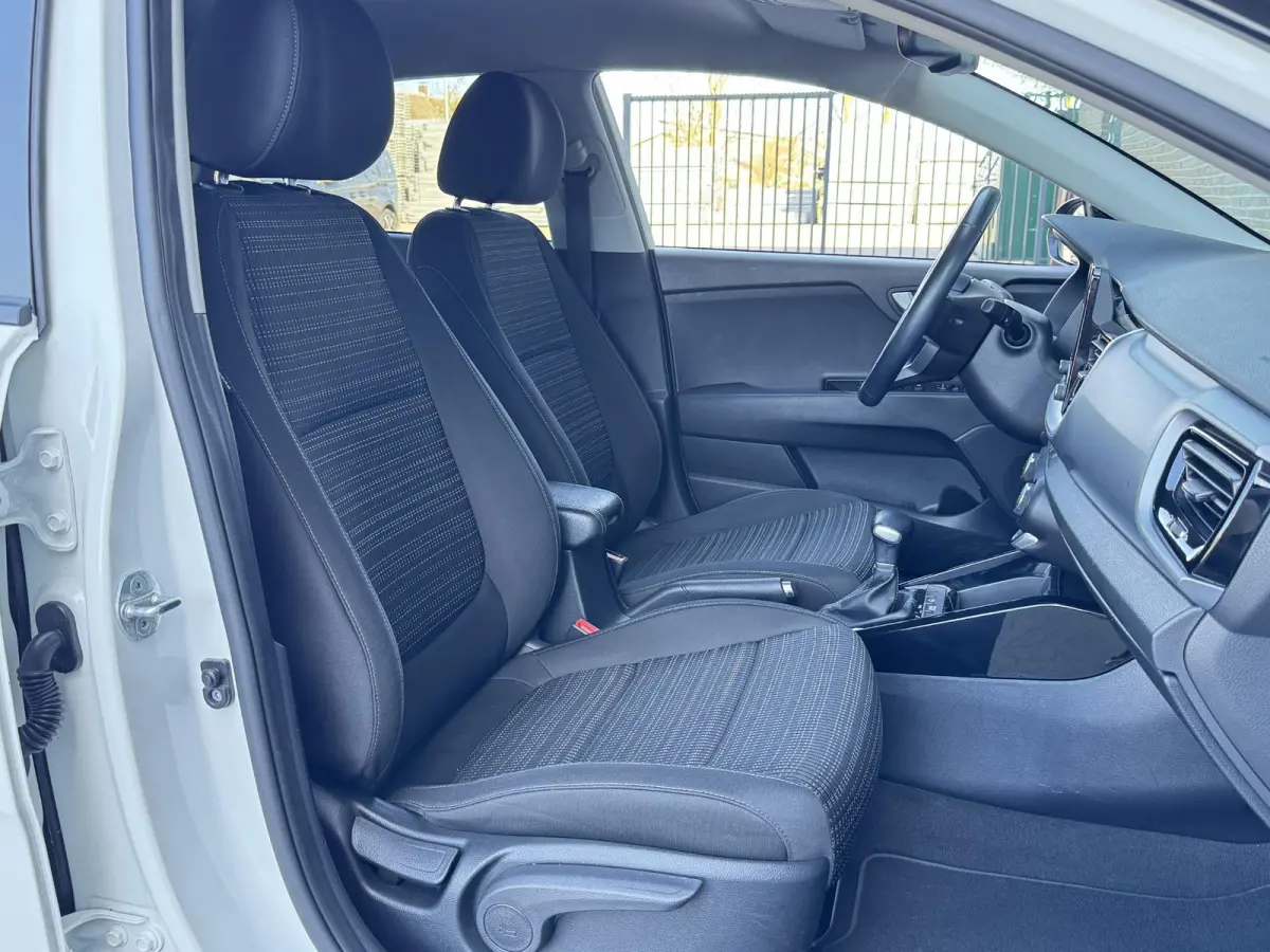 1.0 T-GDI MHEV DYNAMICPLUSLINE I AUTOMAAT I P-CAMERA I ADAPTIVE CRUISE CONTROL I CLIMATE CONTROL