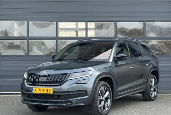 1.5 TSI SPORTLINE BUSINESS I AUTOMAAT I TREKHAAK (1800KG) I P-CAMERA I STOELVERWARMING