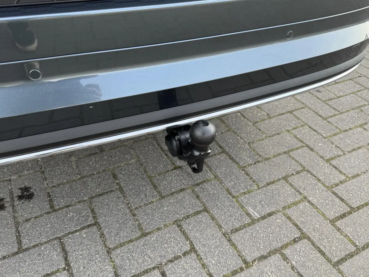 1.5 TSI SPORTLINE BUSINESS I AUTOMAAT I TREKHAAK (1800KG) I P-CAMERA I STOELVERWARMING
