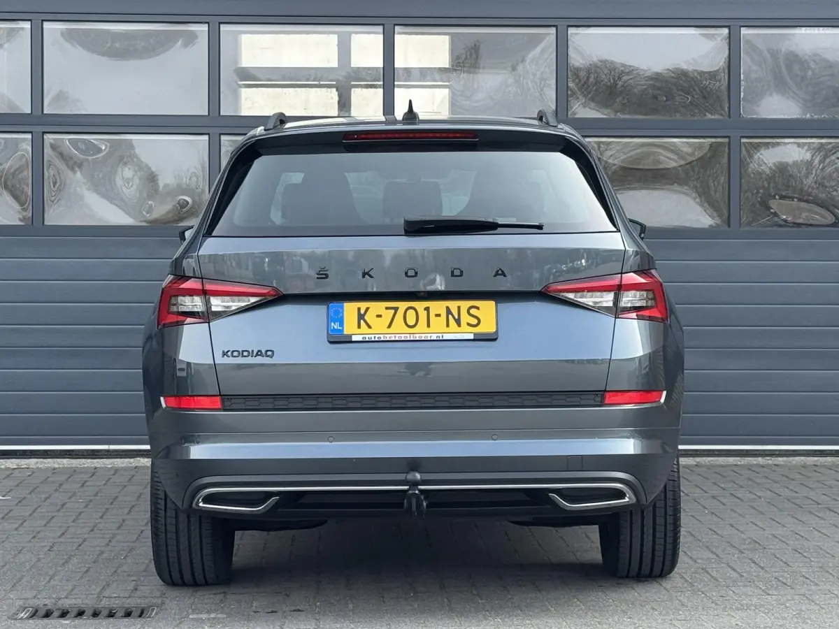 1.5 TSI SPORTLINE BUSINESS I AUTOMAAT I TREKHAAK (1800KG) I P-CAMERA I STOELVERWARMING