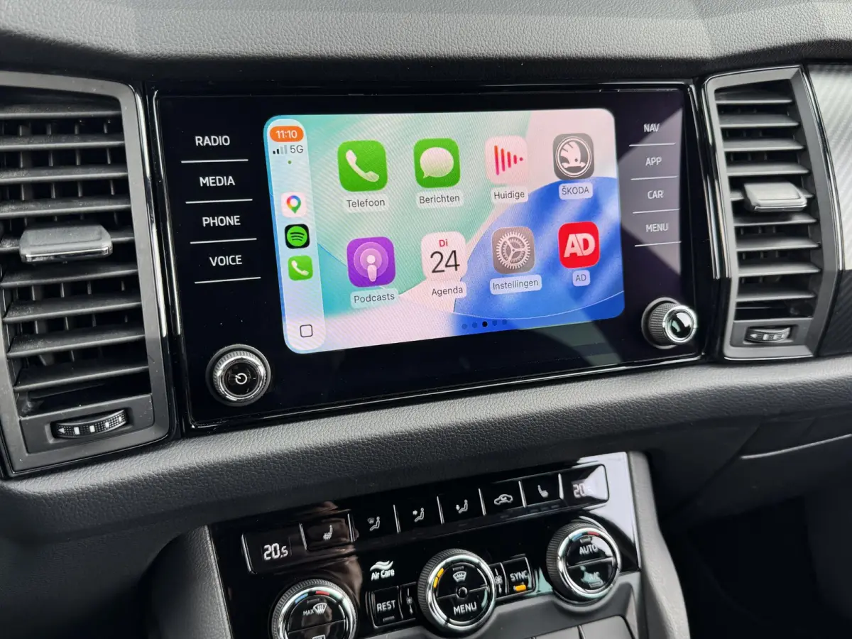 1.5 TSI SPORTLINE BUSINESS I AUTOMAAT I TREKHAAK (1800KG) I P-CAMERA I STOELVERWARMING