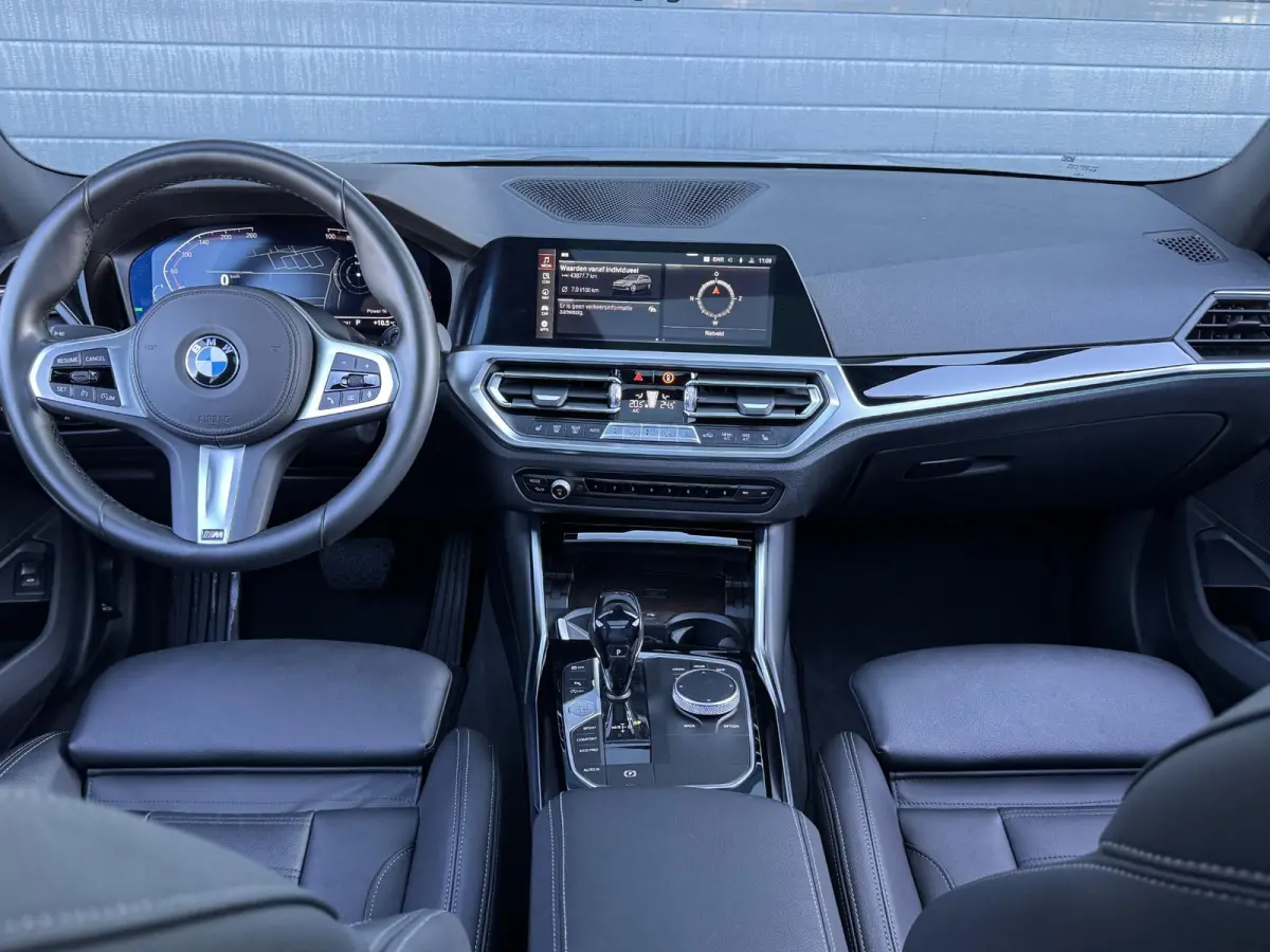 320i HIGH EXECUTIVE EDITION I SPORTLINE I SCHUIFDAK I LEDEREN BEKLEDING I STOELVERWARMING