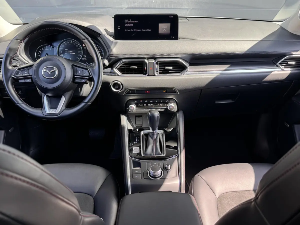 2.0 SKYACTIV-G 165 SPORTIVE I AUTOMAAT I TREKHAAK (2000KG) I 360° CAMERA I NAVIGATIE I BOSE AUDIO