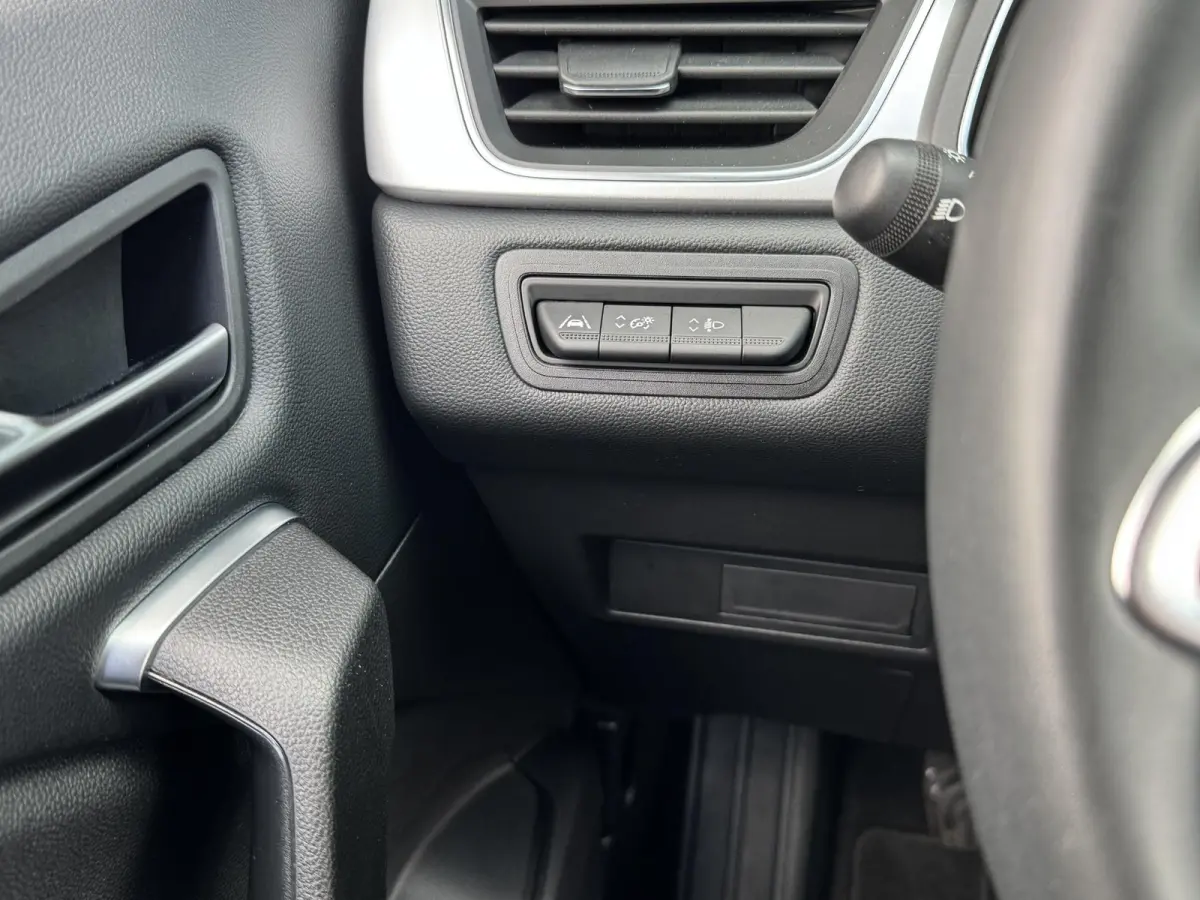 1.0 TCE 90 INTENS I P-CAMERA I APPLE CARPLAY I NAVIGATIE I CRUISE CONTROL