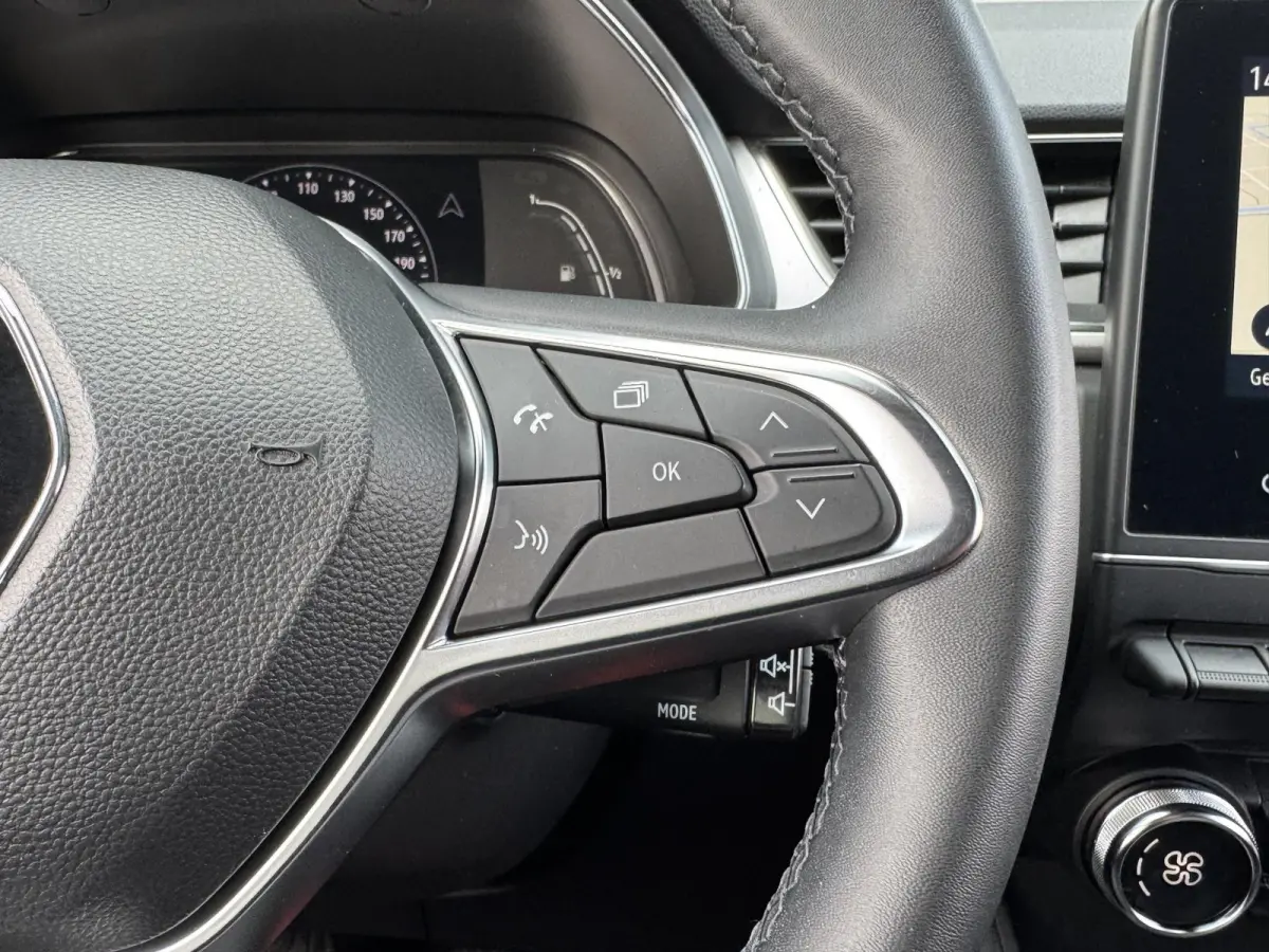 1.0 TCE 90 INTENS I P-CAMERA I APPLE CARPLAY I NAVIGATIE I CRUISE CONTROL