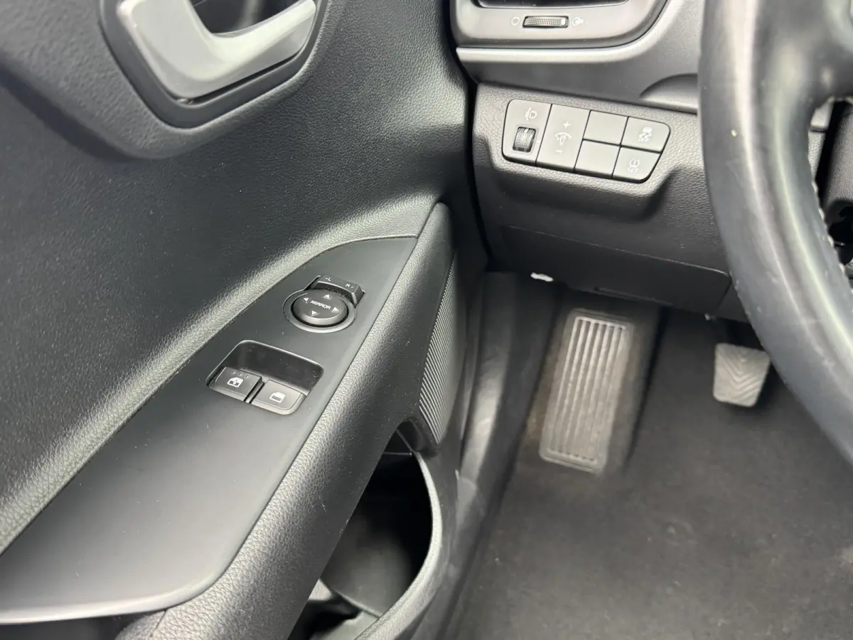 1.0 T-GDI DYNAMICLINE I APPLE CARPLAY I P-CAMERA I NAVIGATIE I CRUISE CONTROL