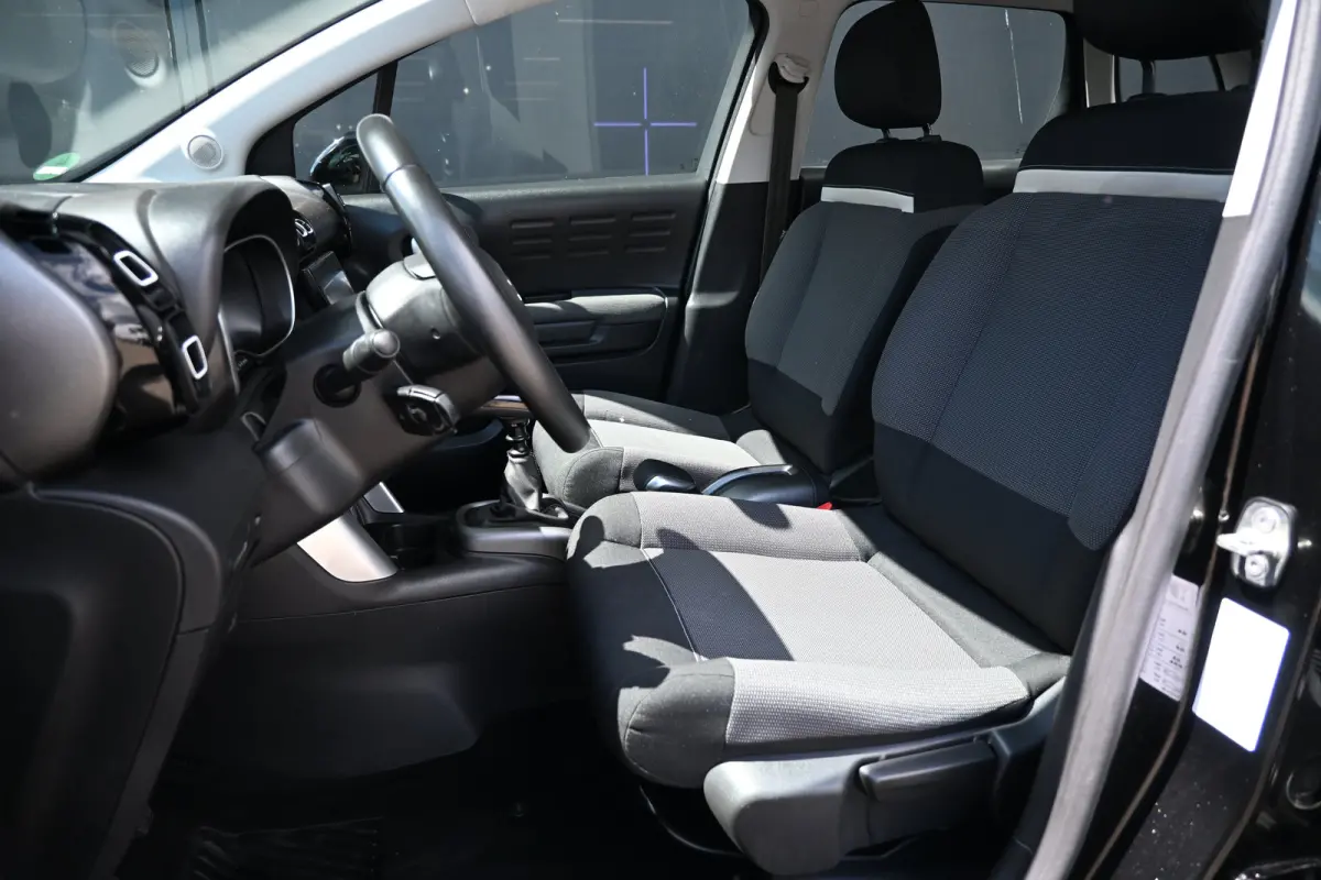 1.2 PureTech S&S Feel | Navi By App | Cruise Control | Airco | Parkeersensoren | Apple Carplay & Android Auto | !!