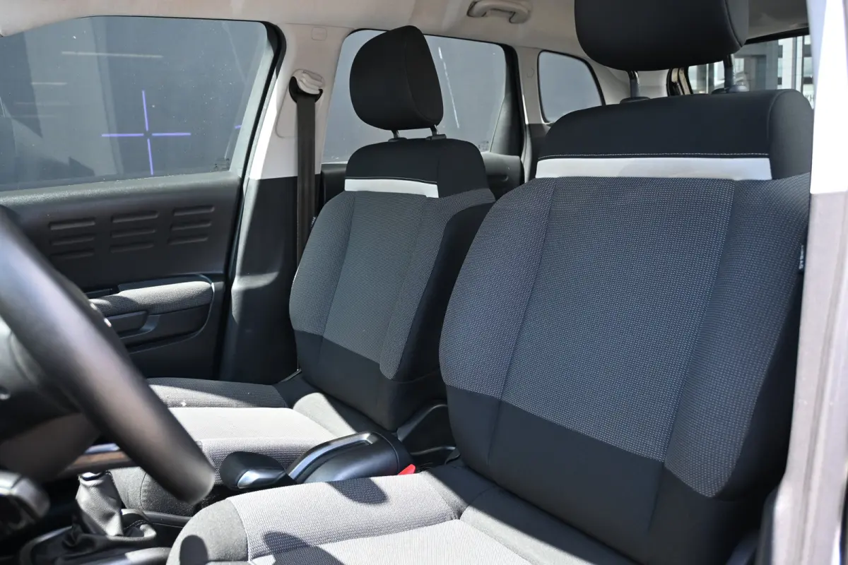 1.2 PureTech S&S Feel | Navi By App | Cruise Control | Airco | Parkeersensoren | Apple Carplay & Android Auto | !!