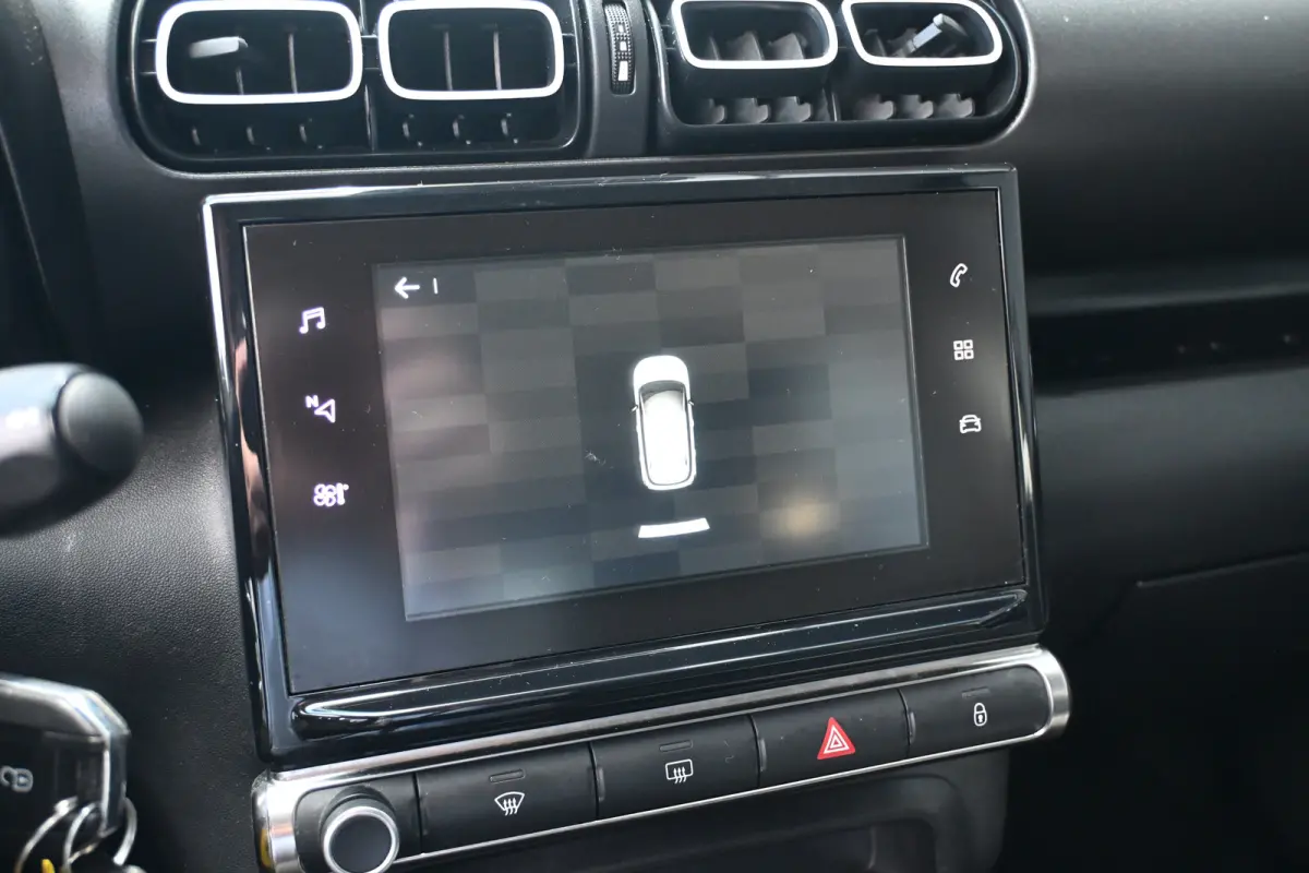 1.2 PureTech S&S Feel | Navi By App | Cruise Control | Airco | Parkeersensoren | Apple Carplay & Android Auto | !!