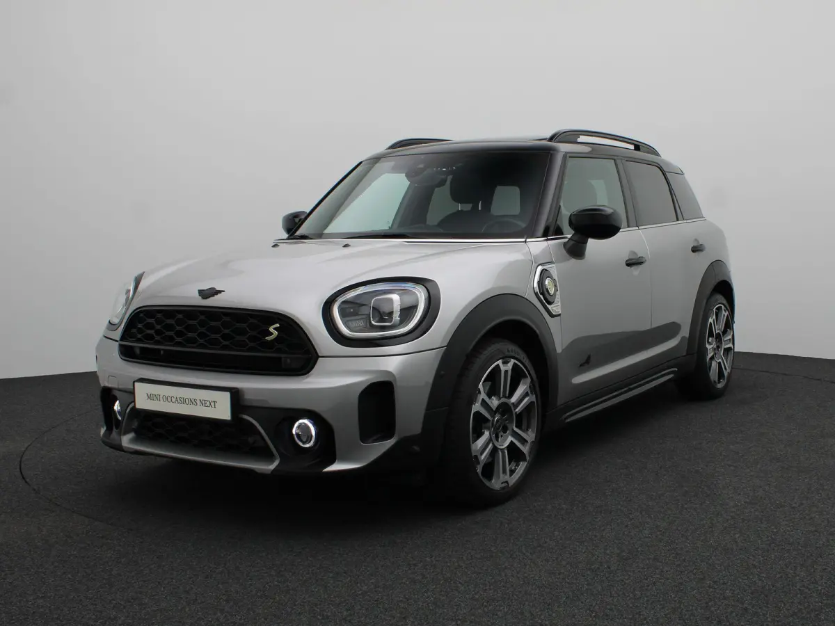 Cooper ALL4 Classic + Essence Pack + Panoramdak + Elektrisch Verstelbare Sportstoelen + Harman Kardon + 19''
