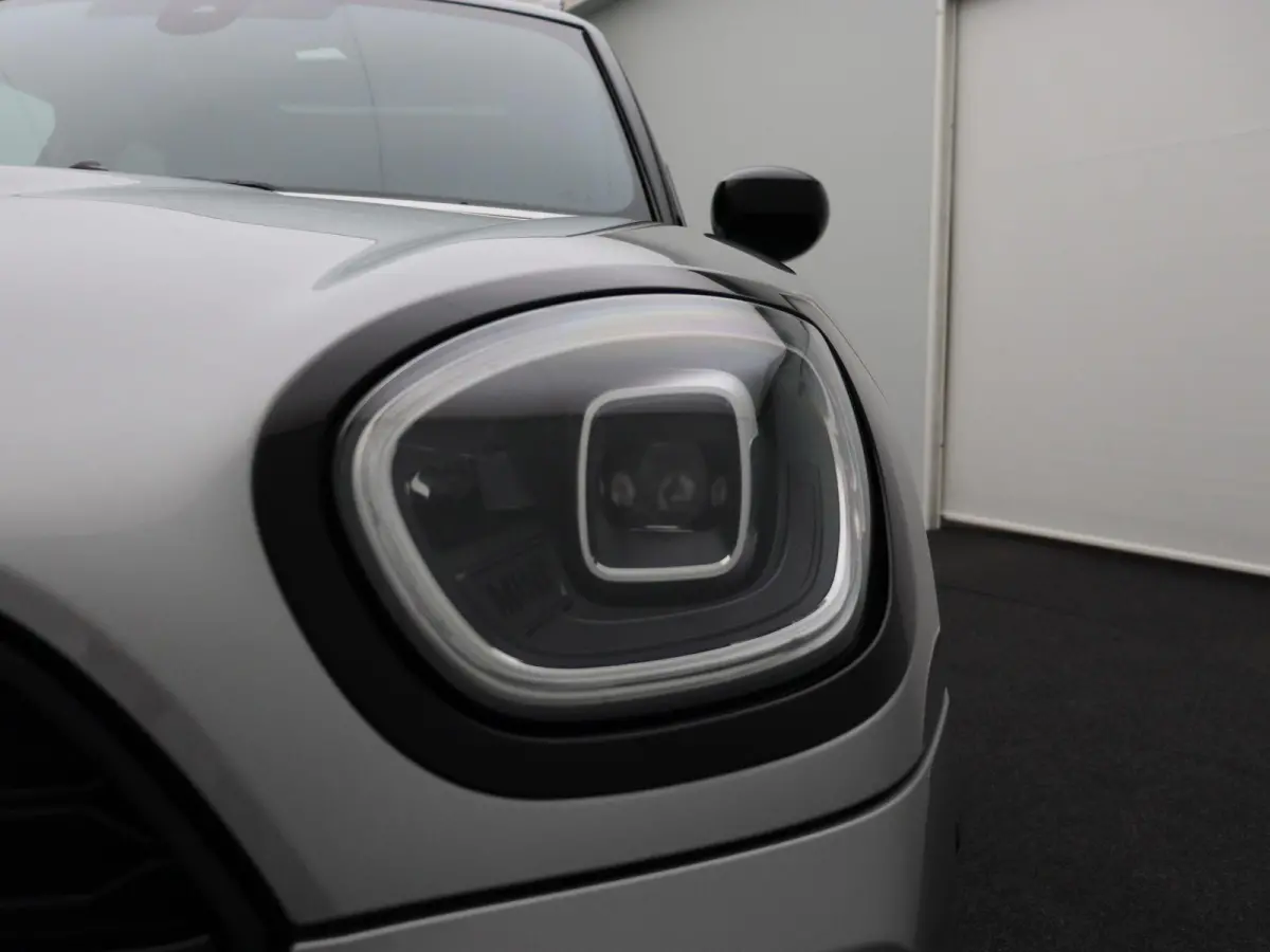 Cooper ALL4 Classic + Essence Pack + Panoramdak + Elektrisch Verstelbare Sportstoelen + Harman Kardon + 19''