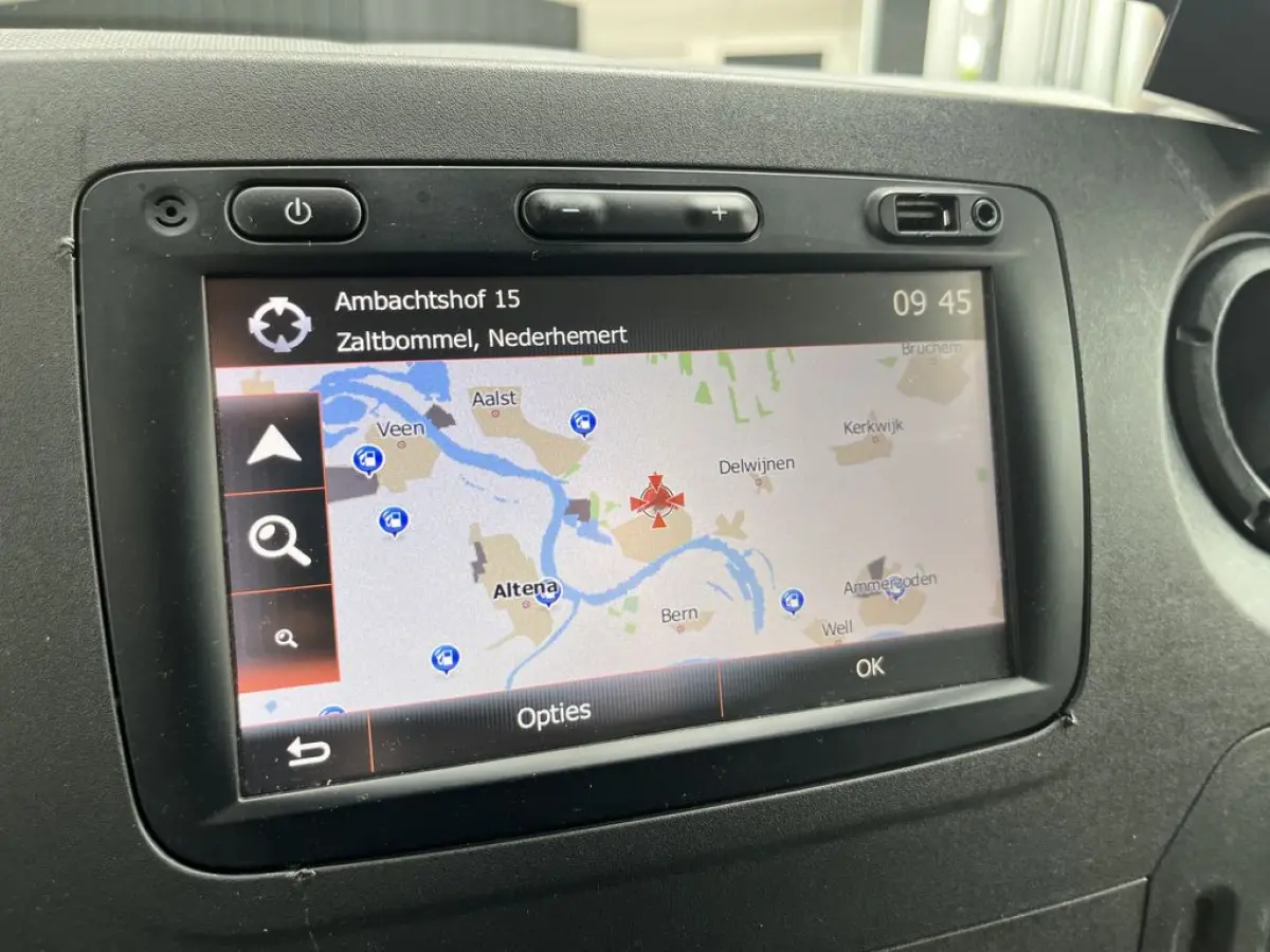 T35 2.3 dCi L2H2 3p BPM Vrij! Lease €270 p/m, Imperiaal+Trap, Bedrijfswageninrichting, Navi, PDC, Airco, Trekhaak, Cruise controle, Onderhoudshistorie aanwezig