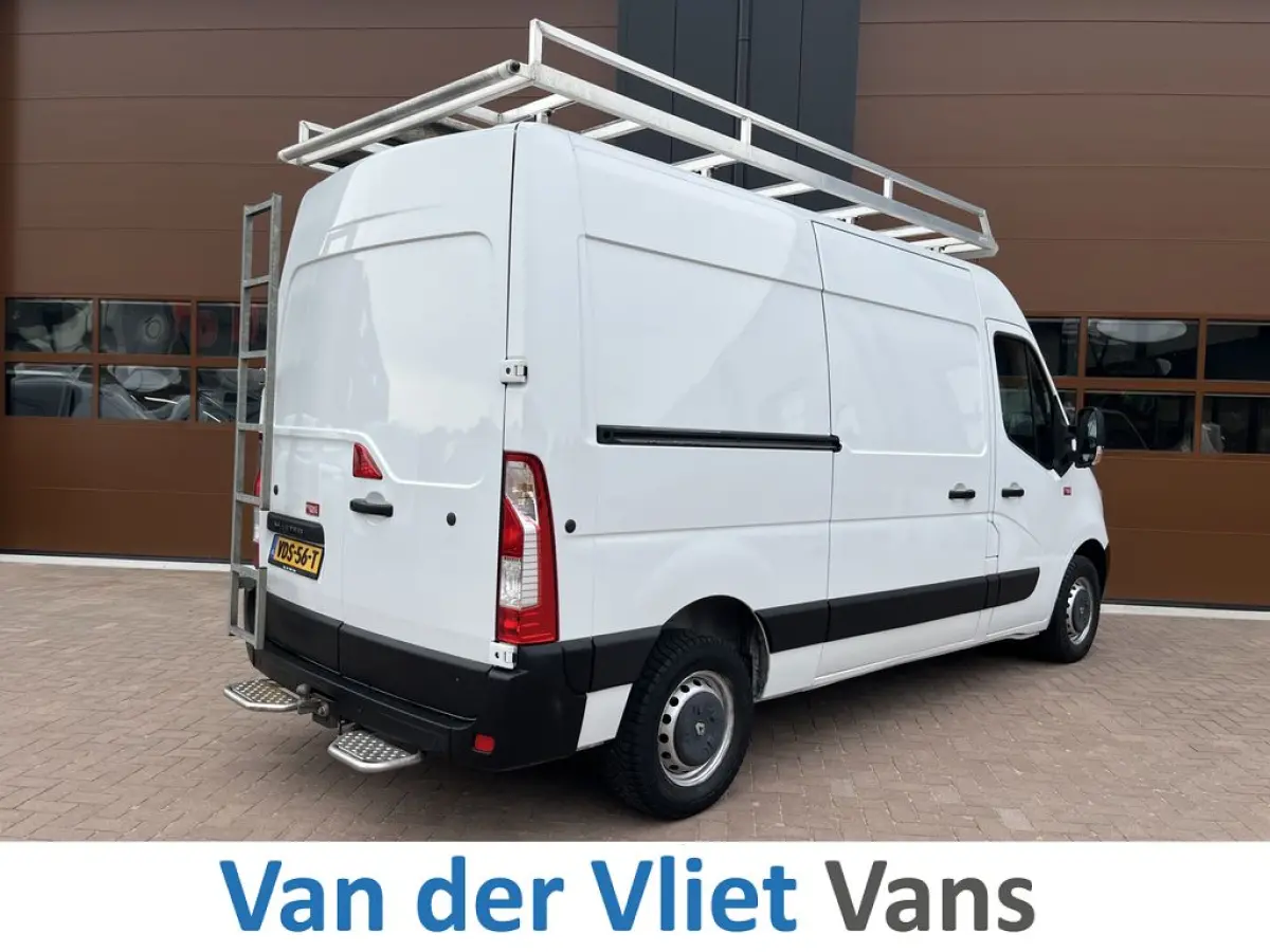 T35 2.3 dCi L2H2 3p BPM Vrij! Lease €270 p/m, Imperiaal+Trap, Bedrijfswageninrichting, Navi, PDC, Airco, Trekhaak, Cruise controle, Onderhoudshistorie aanwezig