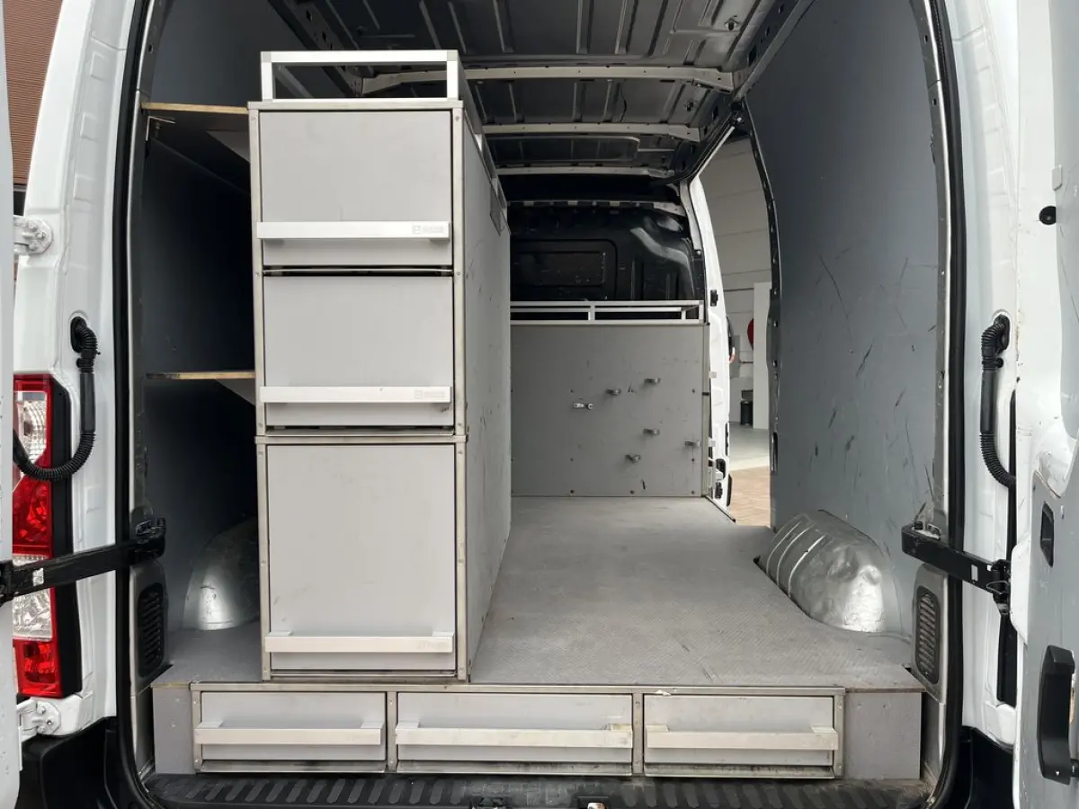 T35 2.3 dCi L2H2 3p BPM Vrij! Lease €270 p/m, Imperiaal+Trap, Bedrijfswageninrichting, Navi, PDC, Airco, Trekhaak, Cruise controle, Onderhoudshistorie aanwezig