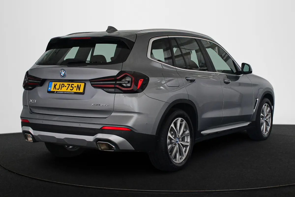 xDrive30e Panoramadak Merino Leder Apple CarPlay Achteruitrijcamera