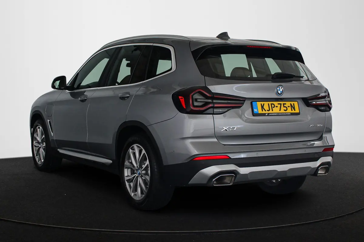 xDrive30e Panoramadak Merino Leder Apple CarPlay Achteruitrijcamera
