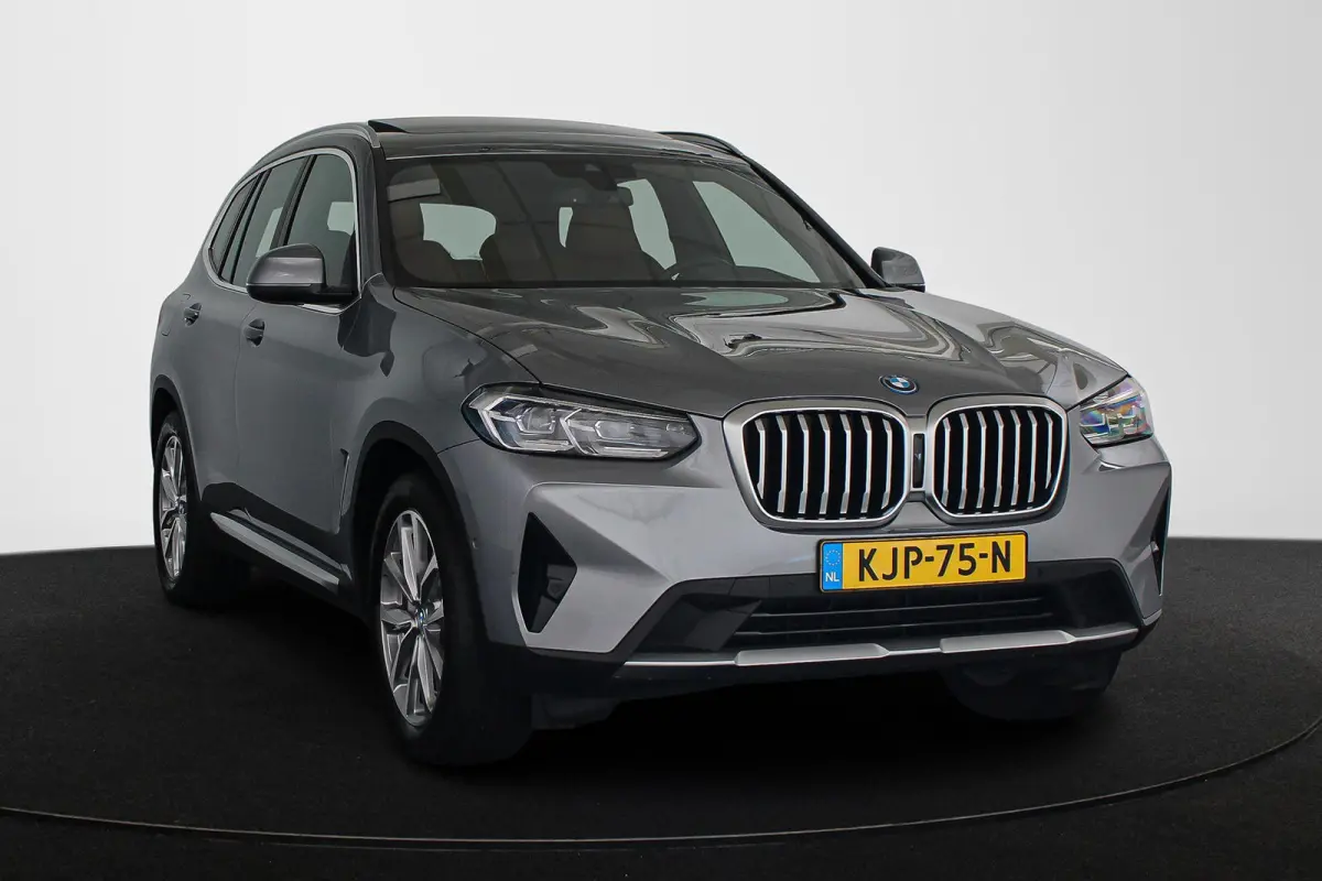 xDrive30e Panoramadak Merino Leder Apple CarPlay Achteruitrijcamera