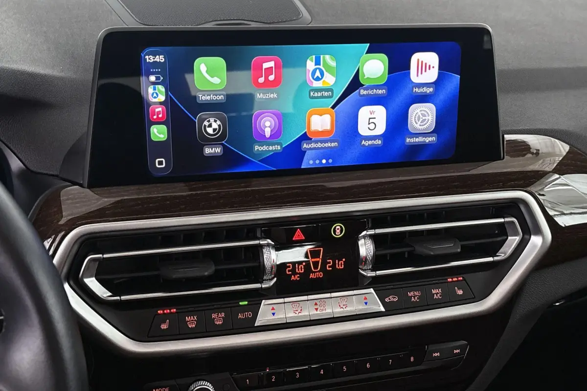 xDrive30e Panoramadak Merino Leder Apple CarPlay Achteruitrijcamera