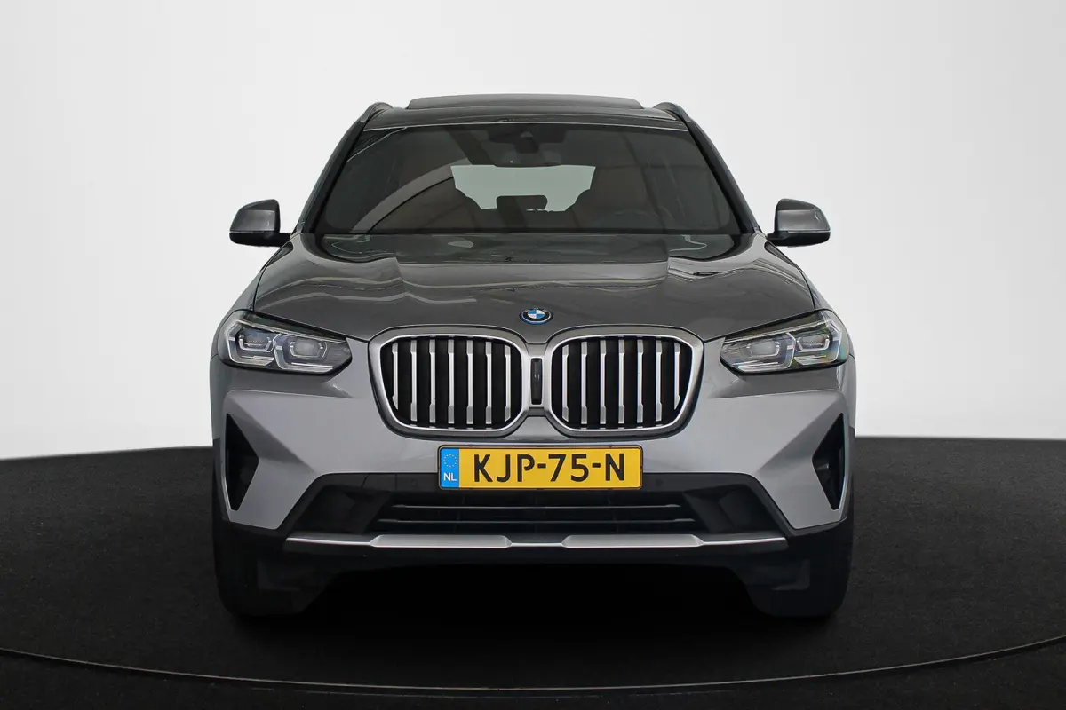 xDrive30e Panoramadak Merino Leder Apple CarPlay Achteruitrijcamera