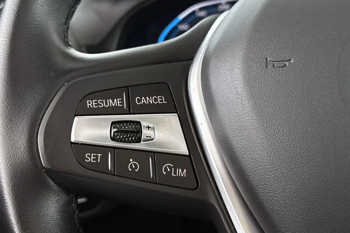xDrive30e Panoramadak Merino Leder Apple CarPlay Achteruitrijcamera