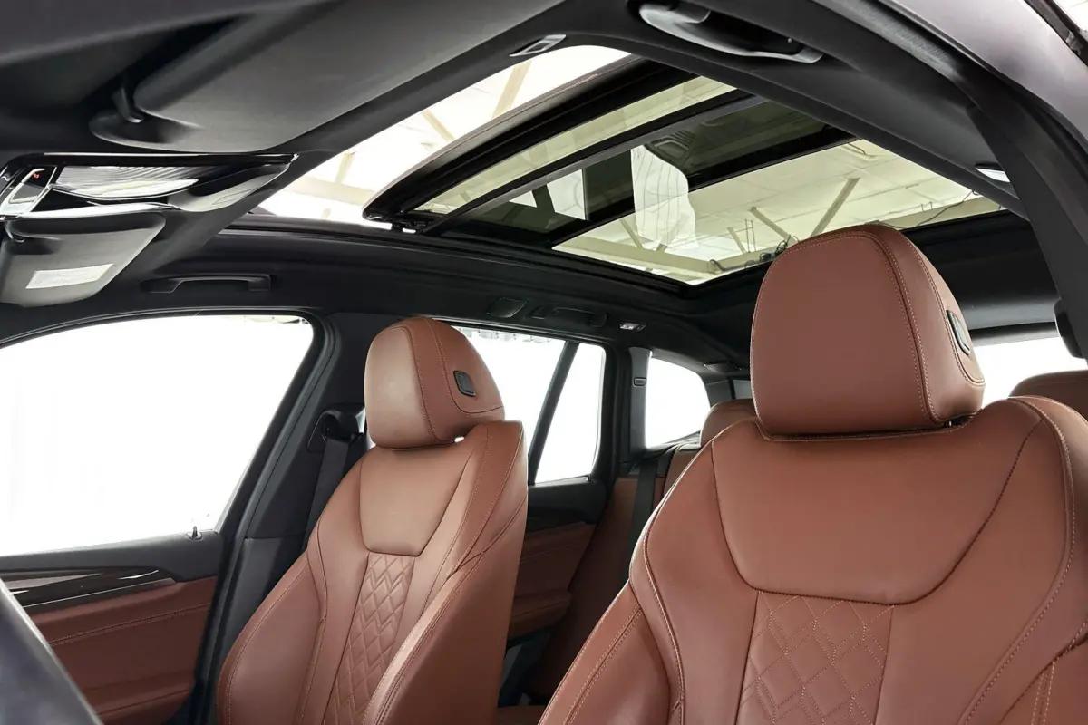 xDrive30e Panoramadak Merino Leder Apple CarPlay Achteruitrijcamera