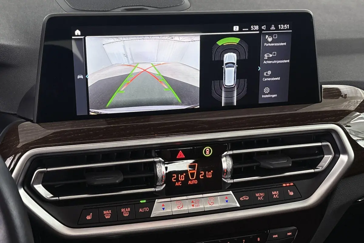 xDrive30e Panoramadak Merino Leder Apple CarPlay Achteruitrijcamera