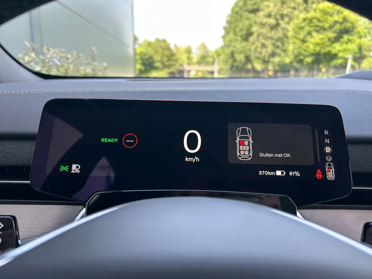 Twin Motor Ultra 7p. 106 kWh | 7 zitplaatsen (derde zitrij) | Bowers & Wilkins audiosysteem | Extra getint glas