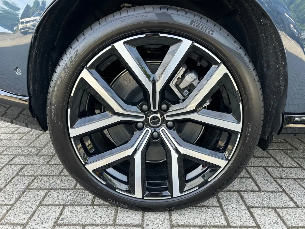 Twin Motor Ultra 7p. 106 kWh | 7 zitplaatsen (derde zitrij) | Bowers & Wilkins audiosysteem | Extra getint glas