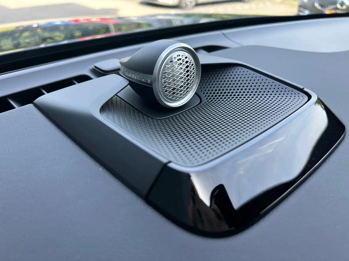 Twin Motor Ultra 7p. 106 kWh | 7 zitplaatsen (derde zitrij) | Bowers & Wilkins audiosysteem | Extra getint glas