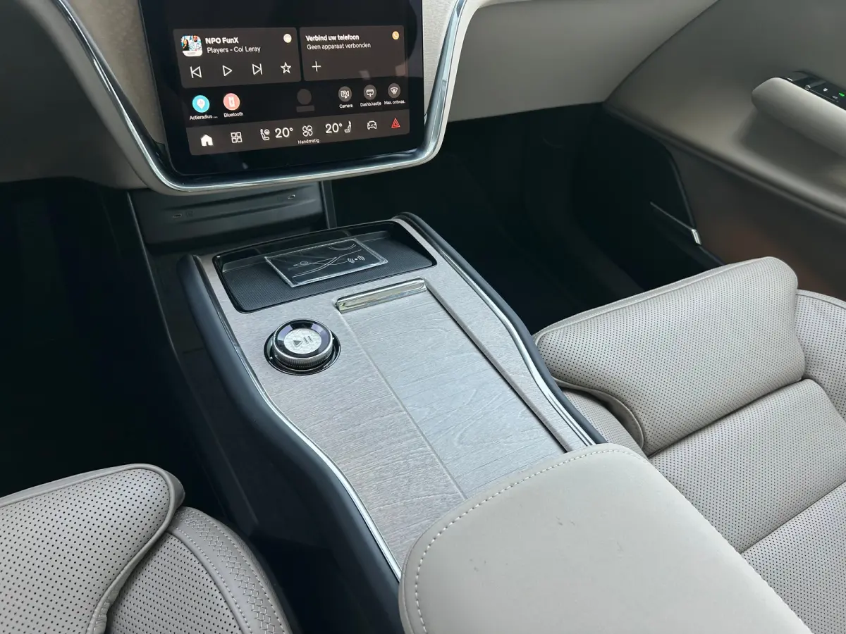 Twin Motor Ultra 7p. 106 kWh | 7 zitplaatsen (derde zitrij) | Bowers & Wilkins audiosysteem | Extra getint glas