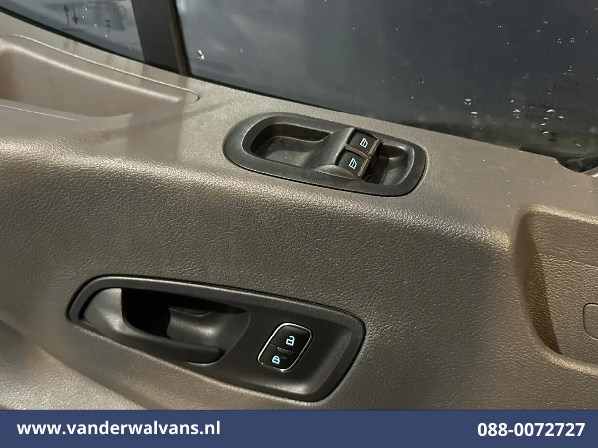 2.0 TDCI 130pk L3H3 Euro6 Airco | Camera | Apple Carplay | Cruisecontrol Android Auto, Verwarmde Voorruit, Parkeersensoren, Bijrijdersbank