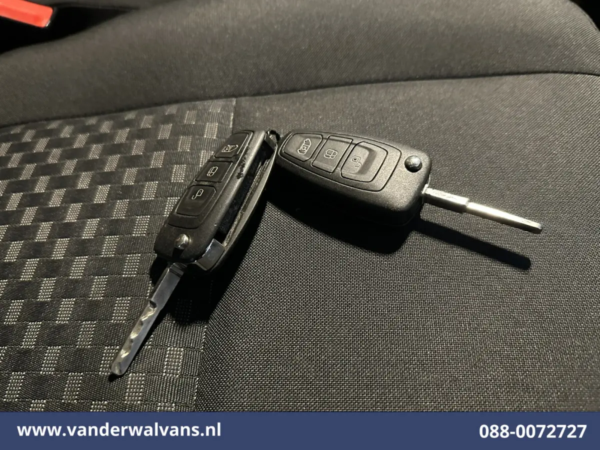 2.0 TDCI 130pk L3H3 Euro6 Airco | Camera | Apple Carplay | Cruisecontrol Android Auto, Verwarmde Voorruit, Parkeersensoren, Bijrijdersbank