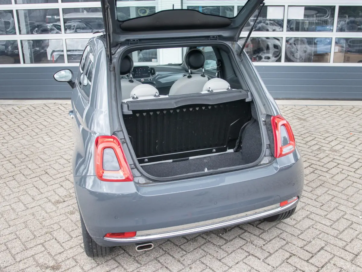 Hybrid Dolcevita | Airco | Cruise | 15" | Schuif/Kanteldak | PDC | Apple Carplay