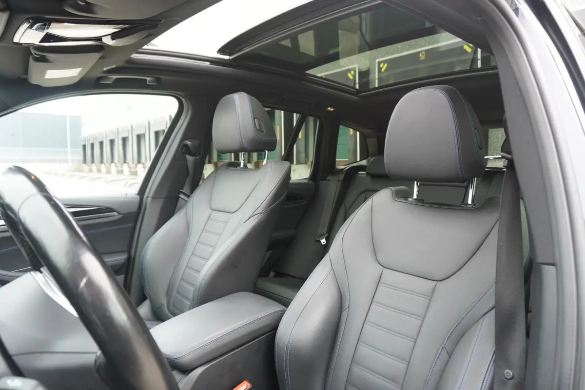 286pk High Executive 80 kWh | SoH 96% | 360° Camera | Panoramadak | Harman Kardon