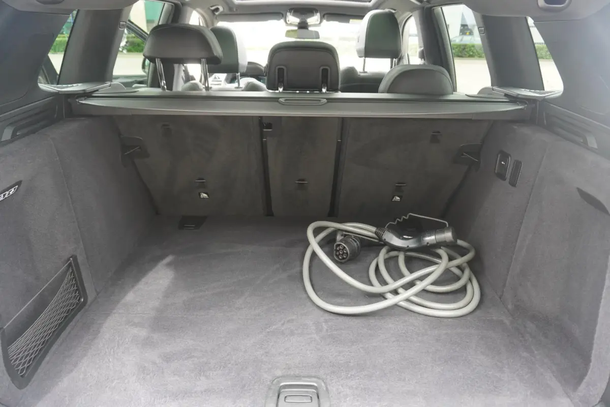 286pk High Executive 80 kWh | SoH 96% | 360° Camera | Panoramadak | Harman Kardon