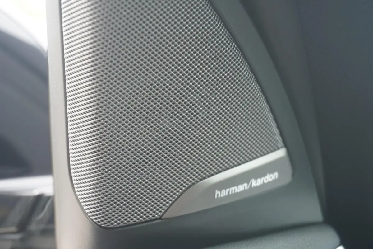 286pk High Executive 80 kWh | SoH 96% | 360° Camera | Panoramadak | Harman Kardon