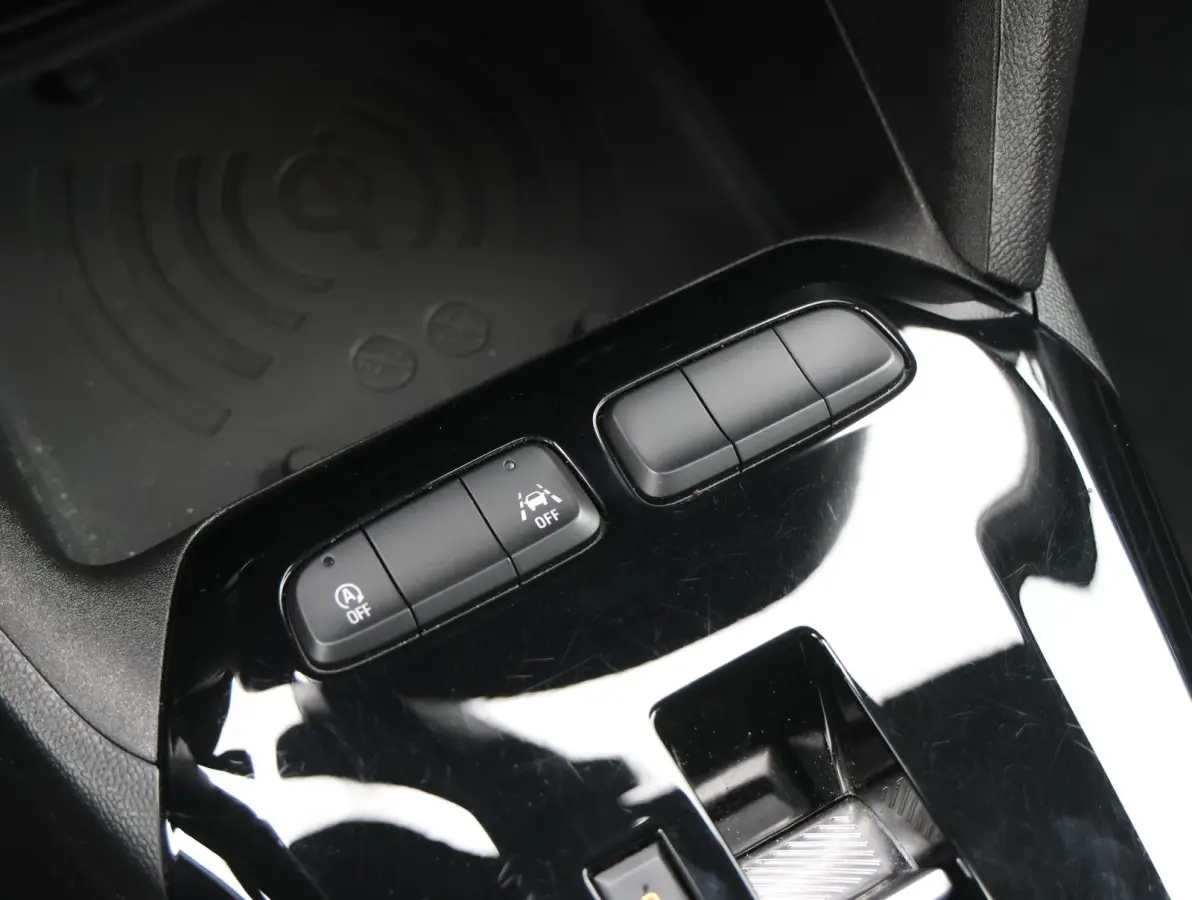 1.2 Turbo Hybrid GS 1ste eigenaar | Camera | Keyless | Parkeersensoren V+A | Apple Carplay & Android Auto |