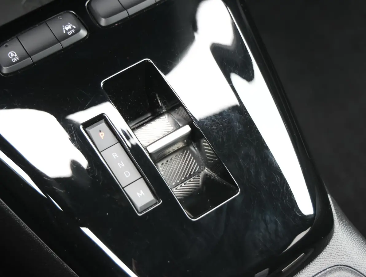 1.2 Turbo Hybrid GS 1ste eigenaar | Camera | Keyless | Parkeersensoren V+A | Apple Carplay & Android Auto |