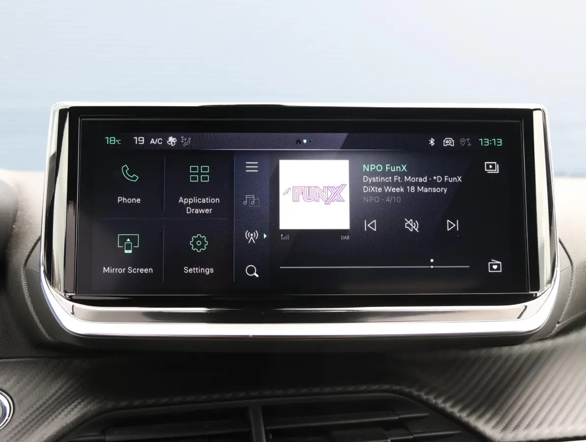 1.2 PureTech 100 Allure 1ste Eigenaar | Parkeersensoren V+A | Climate Control | Navigatie | 17" LMV