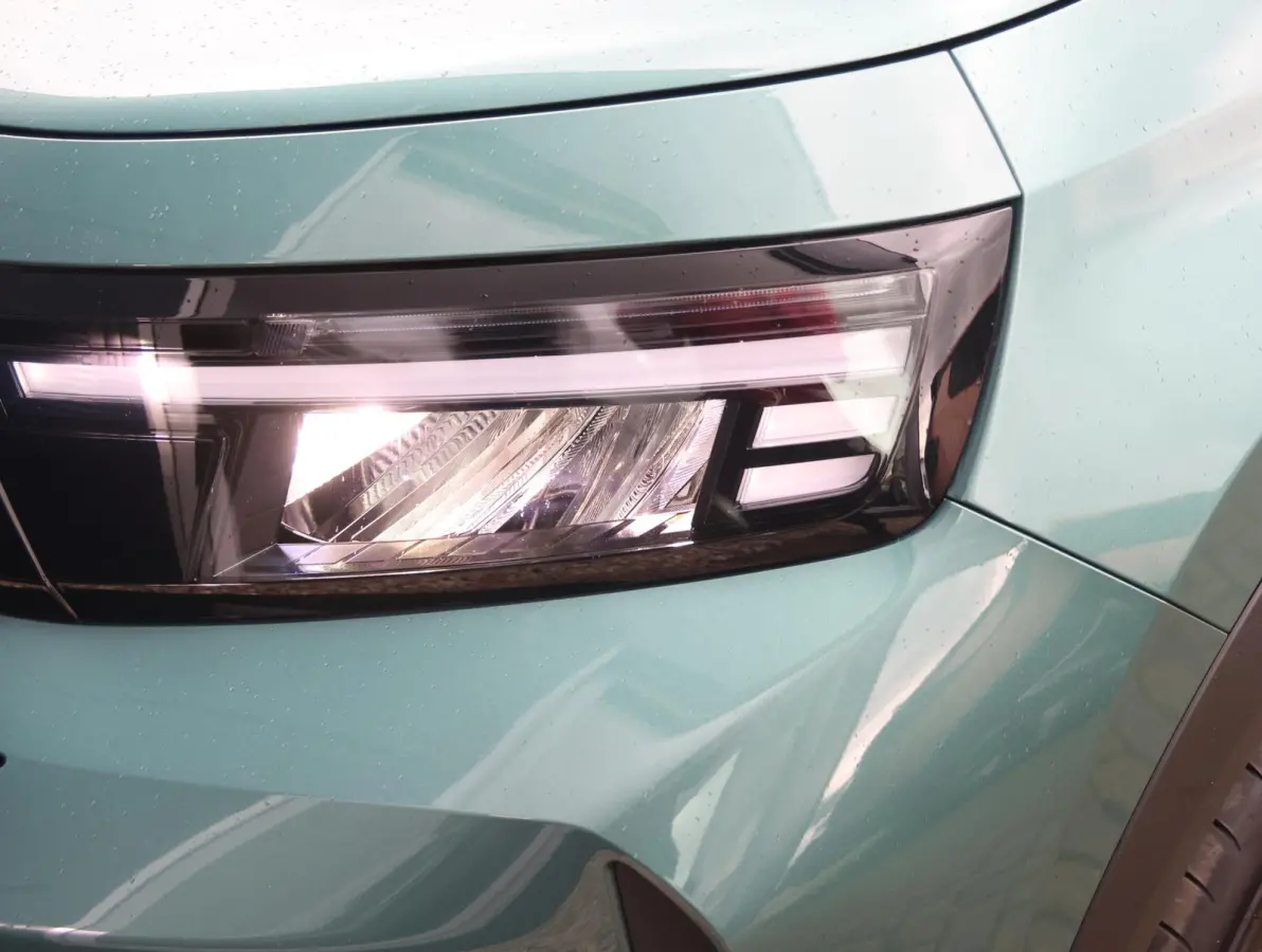1.2 Turbo Hybrid Edition 1ste eigenaar | Camera | DAB | Bi-Colour | Navigatie | Apple Carplay & Android Auto
