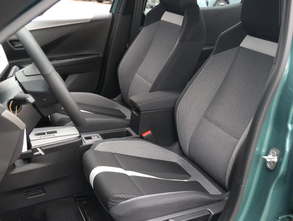 1.2 Turbo Hybrid Edition 1ste eigenaar | Camera | DAB | Bi-Colour | Navigatie | Apple Carplay & Android Auto