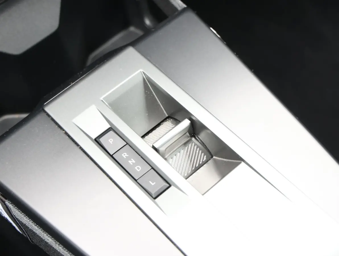 1.2 Turbo Hybrid Edition 1ste eigenaar | Camera | DAB | Bi-Colour | Navigatie | Apple Carplay & Android Auto