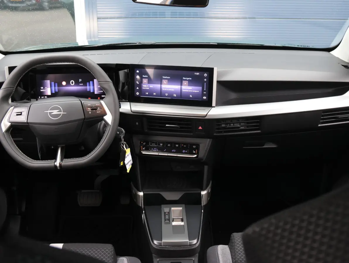 1.2 Turbo Hybrid Edition 1ste eigenaar | Camera | DAB | Bi-Colour | Navigatie | Apple Carplay & Android Auto