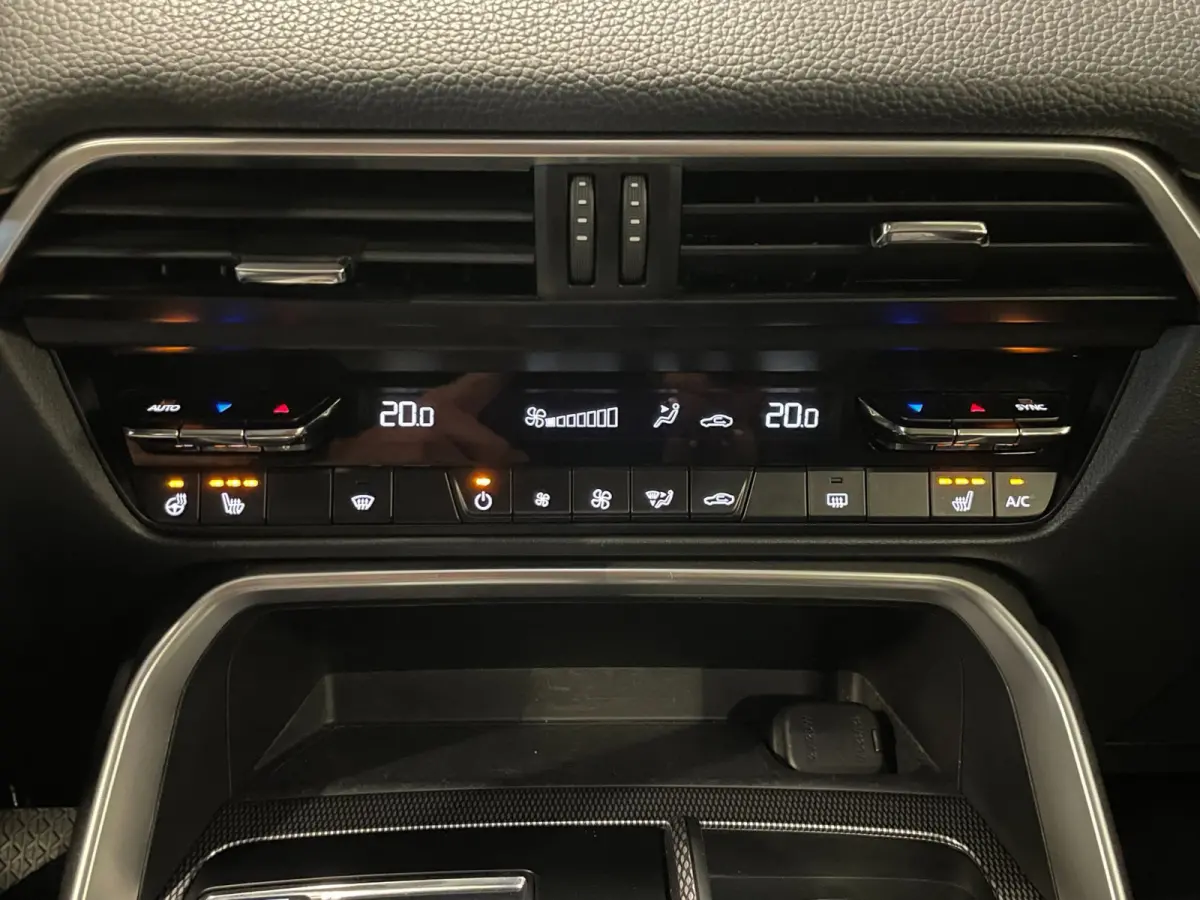 2.5 e-SkyActiv PHEV Homura|BLACK&WHITE|HEAD-UP|LEDER|STOEL+STUURVERW|CARPLAY|CAMERA|CLIMA+CRUISE|NAP|NL|1 EIG.|IN.BTW|